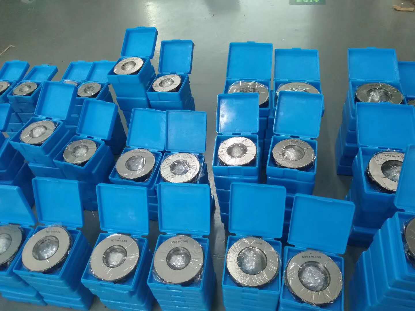 Rid mɔ bɔt PIN GAUGE SET .