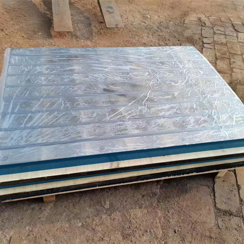 Rid mɔ bɔt kɔstɔm fabrikeshɔn tebul .